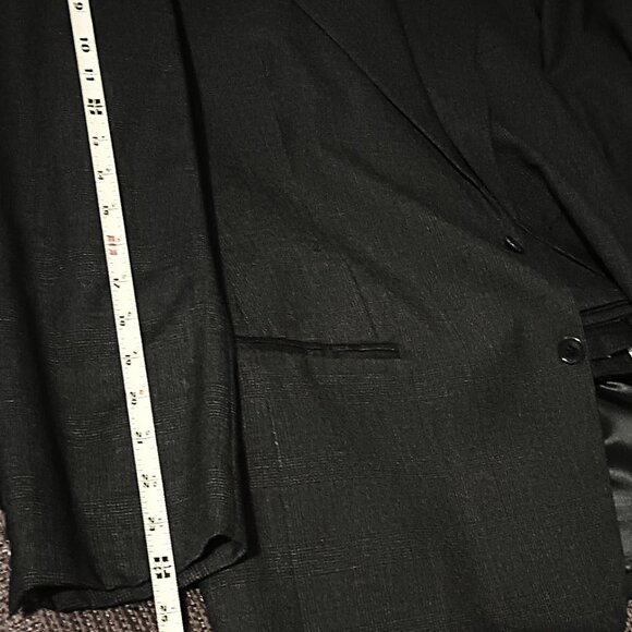 Valentino Uomo Men 2 Peice Gray Suit     42R - Picture 15 of 16